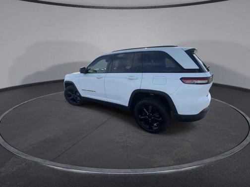 2023 Jeep Grand Cherokee Limited X