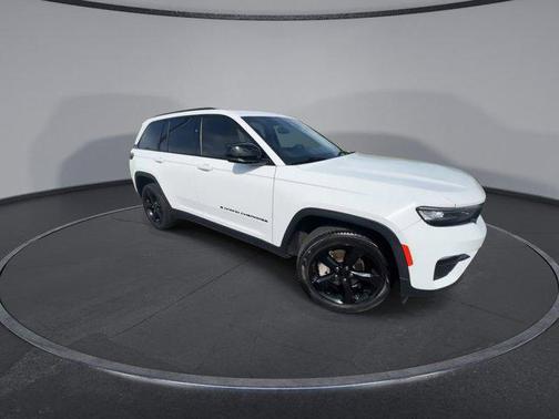 2023 Jeep Grand Cherokee Limited X