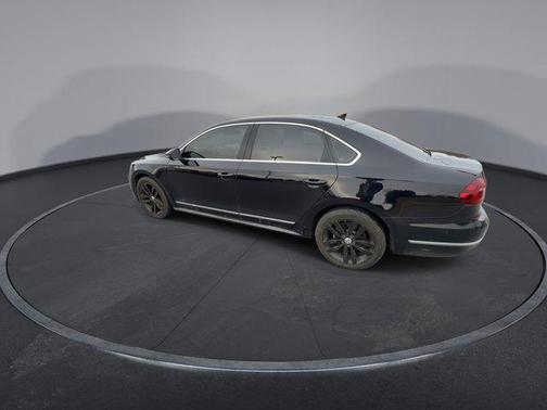 2018 Volkswagen Passat 2.0T SEL Premium