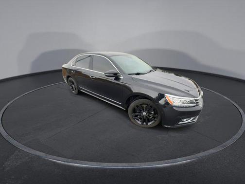 2018 Volkswagen Passat 2.0T SEL Premium