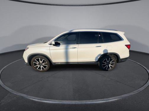 2019 Honda Pilot Touring 8-Passenger