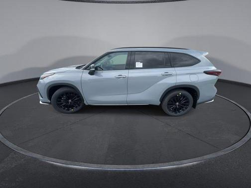 2025 Toyota Highlander XSE