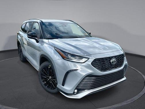 2025 Toyota Highlander XSE