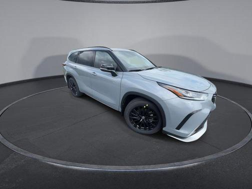 2025 Toyota Highlander XSE