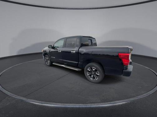 2017 Nissan Titan SL