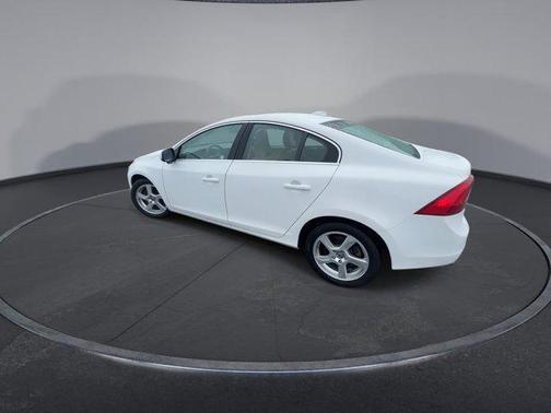 2013 Volvo S60 T5 Premier Plus