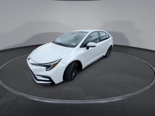 Wind Chill Pearl 2023 Toyota Corolla SE