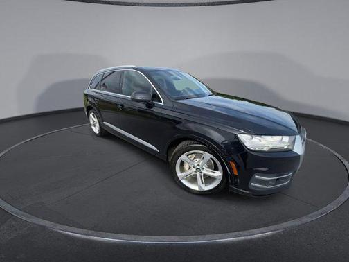2019 Audi Q7 55 Prestige