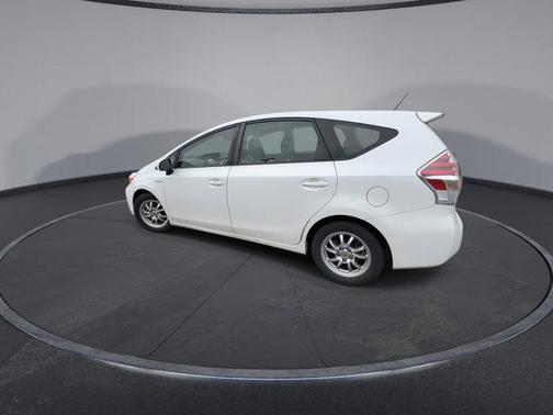 2015 Toyota Prius v Two