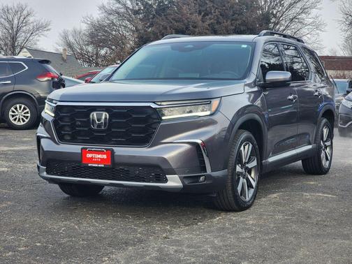 2024 Honda Pilot Touring 8-Passenger