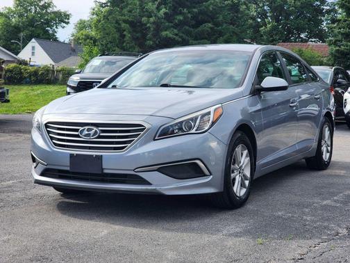 Shale Gray Metallic 2017 Hyundai SONATA SE