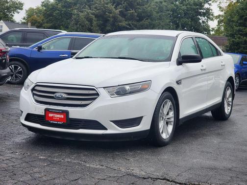 2016 Ford Taurus SE