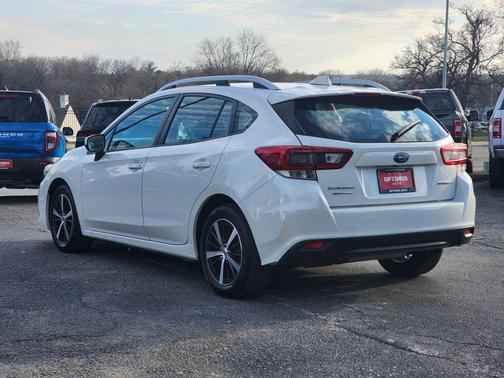Crystal White Pearl 2023 Subaru Impreza Premium