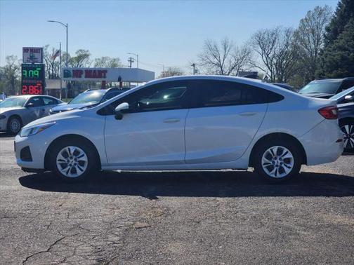 2019 Chevrolet Cruze LS