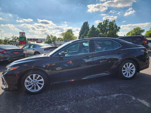 2023 Toyota Camry LE