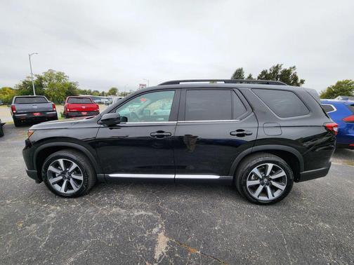 2023 Honda Pilot AWD Elite