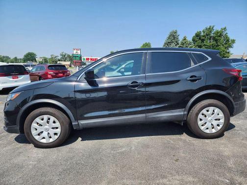 2020 Nissan Rogue Sport S
