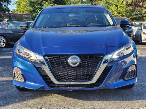 2022 Nissan Altima SR FWD