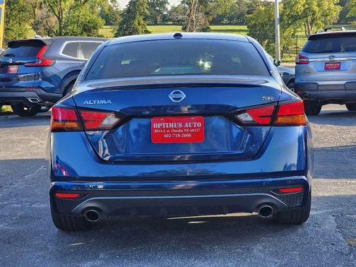 2022 Nissan Altima SR FWD