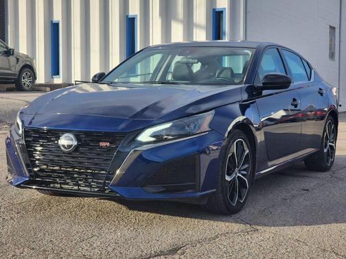 2023 Nissan Altima SR FWD