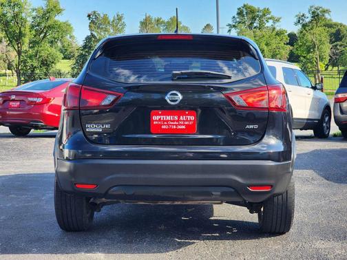 2017 Nissan Rogue Sport S