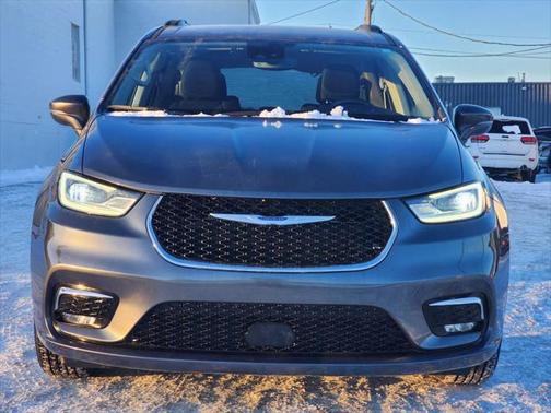 2021 Chrysler Pacifica Touring AWD