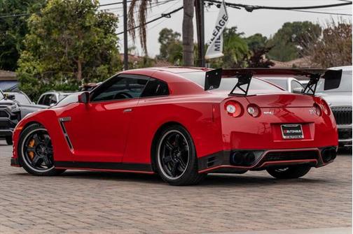 2014 Nissan GT-R Black Edition