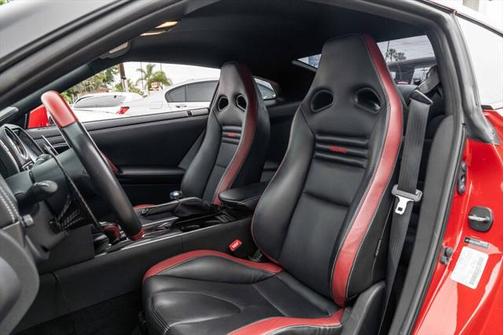 2014 Nissan GT-R Black Edition