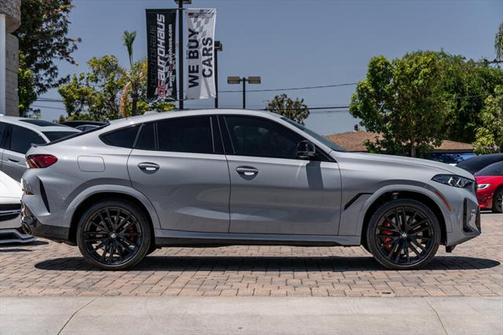 2024 BMW X6 M60i