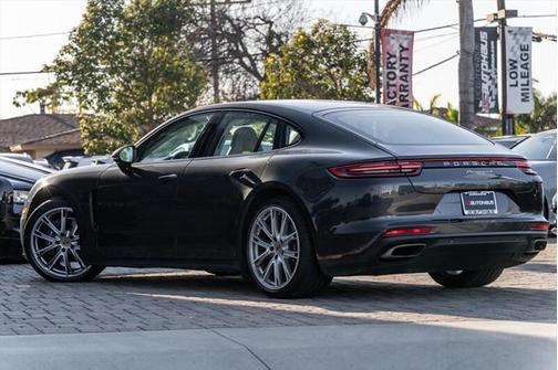2020 Porsche Panamera 4