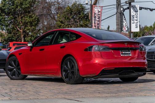 2022 Tesla Model S Plaid