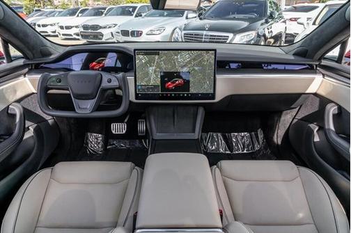 2022 Tesla Model S Plaid