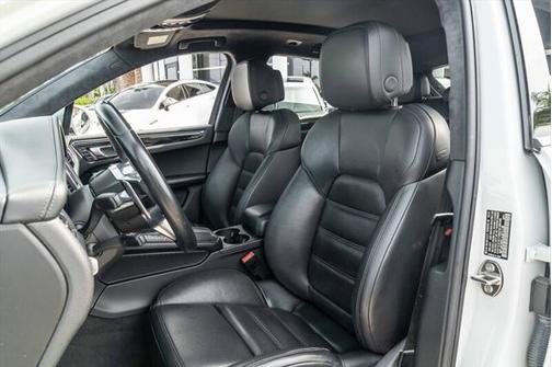 2018 Porsche Macan Turbo