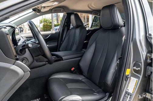 2022 Toyota Mirai Base