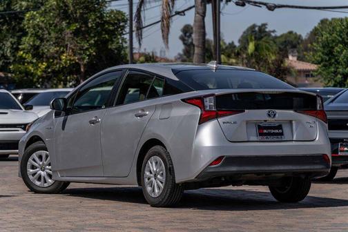 2020 Toyota Prius XLE