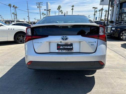 2020 Toyota Prius XLE