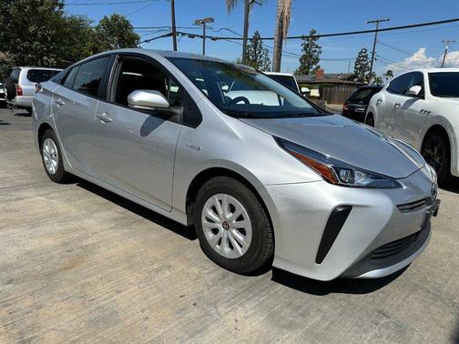 2020 Toyota Prius XLE