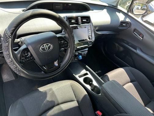 2020 Toyota Prius XLE