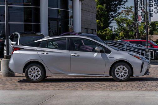 2020 Toyota Prius XLE