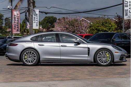 2019 Porsche Panamera E-Hybrid 4