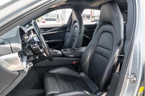 2019 Porsche Panamera E-Hybrid 4