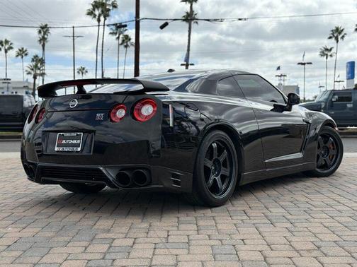 2015 Nissan GT-R Black Edition