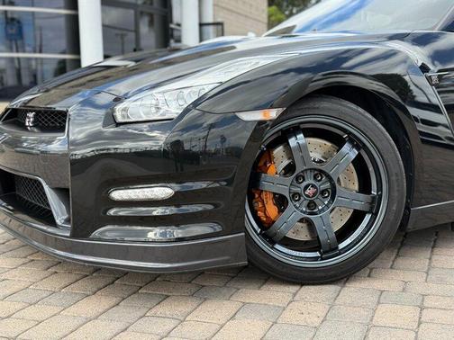 2015 Nissan GT-R Black Edition