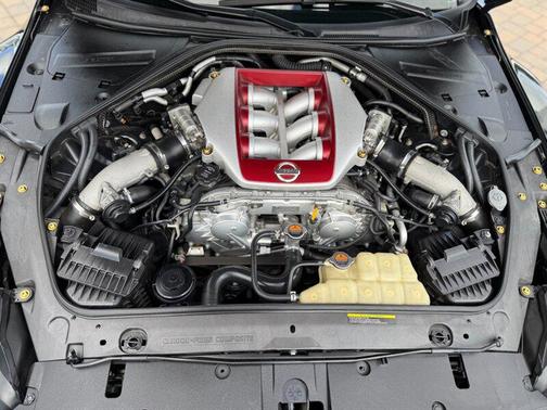 2015 Nissan GT-R Black Edition