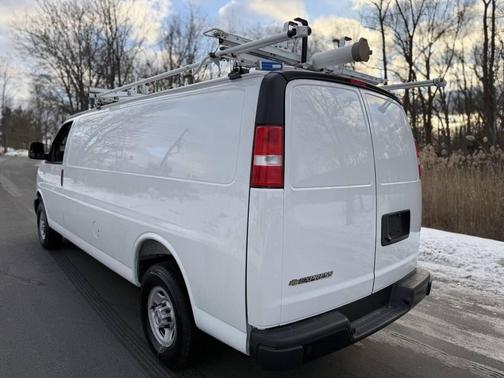 2025 Chevrolet Express 2500 RWD 2500 Extended Wheelbase WT