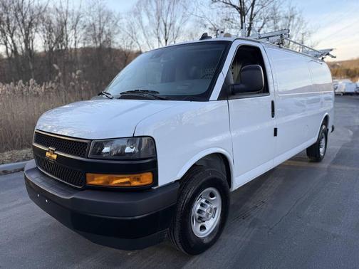 2025 Chevrolet Express 2500 RWD 2500 Extended Wheelbase WT