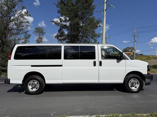 2024 Chevrolet Express 3500 RWD 3500 Extended Wheelbase LT