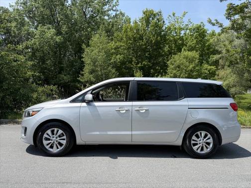 2018 Kia Sedona LX