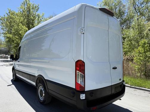 Oxford White 2024 Ford Transit-250 Base