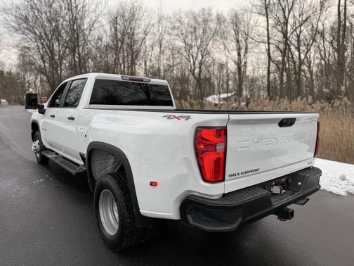 2024 Chevrolet Silverado 3500 WT